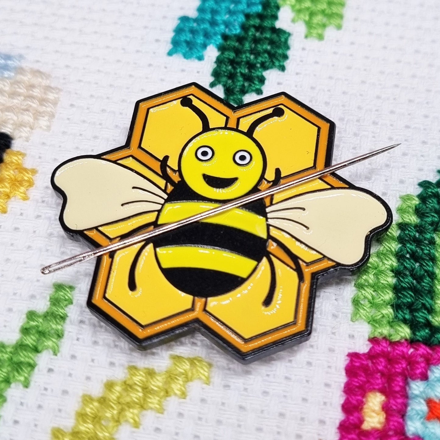 Needle Minder - Bee