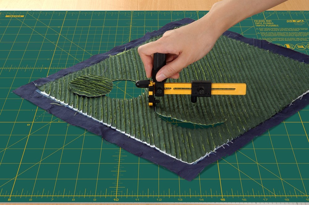 Olfa Rotary Circle Cutter with Ratchet System