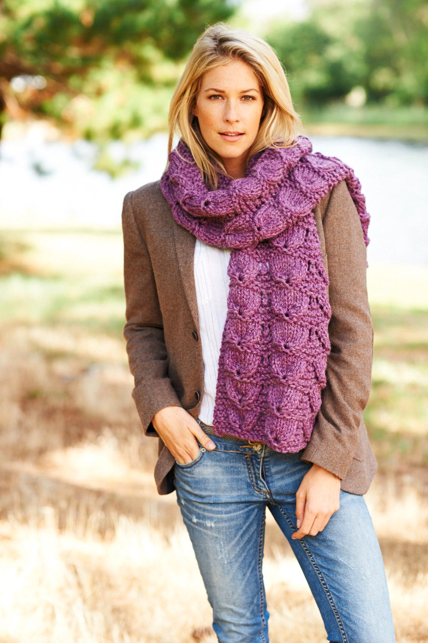 Stylecraft Life Super Chunky Knitting Pattern 9127