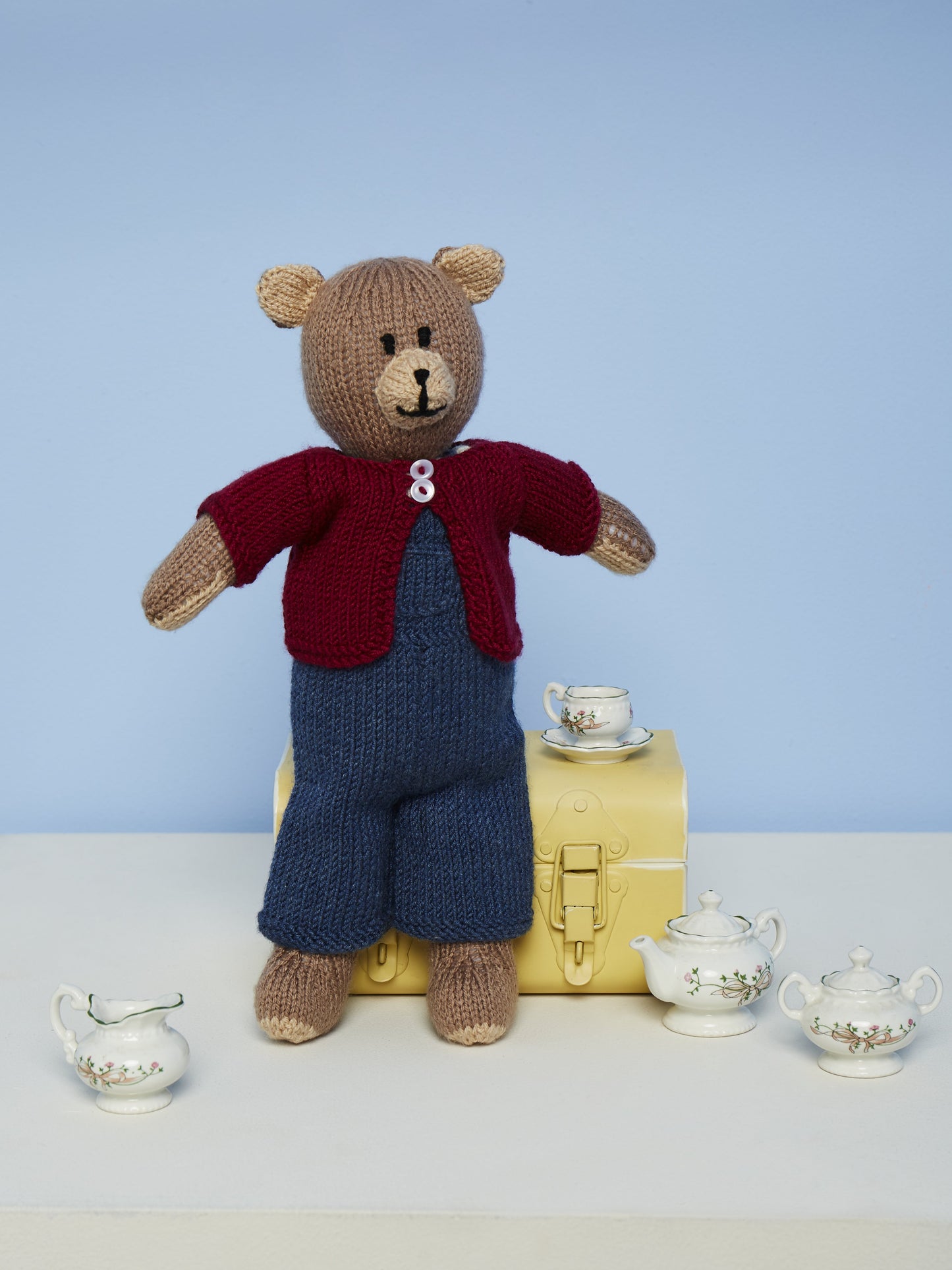 Stylecraft Knitted Toy Pattern 9670