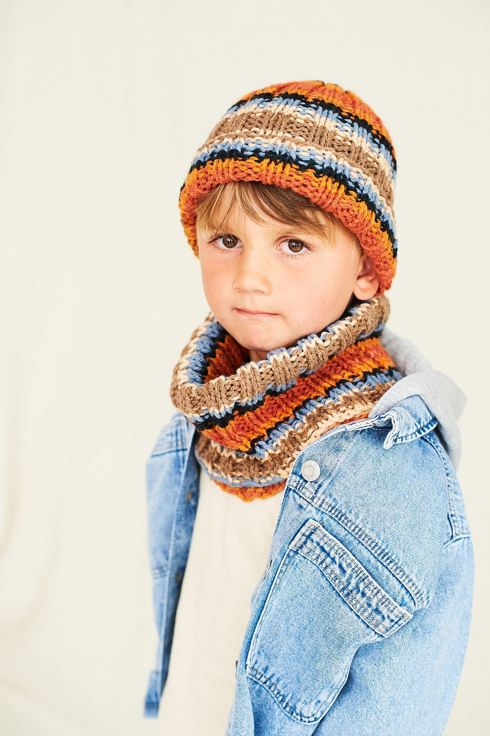 Stylecraft Knitting Pattern 10050