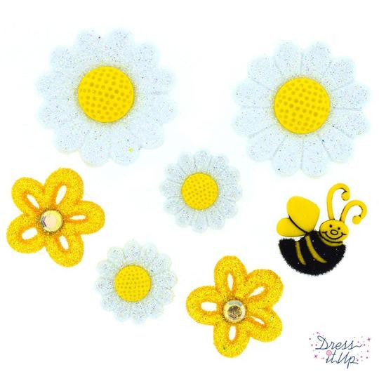 Novelty Buttons by Dress It Up-Creative Collection Daisy