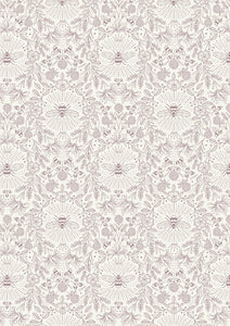 Lewis & Irene Queen Bee - Queen Bee on Cream